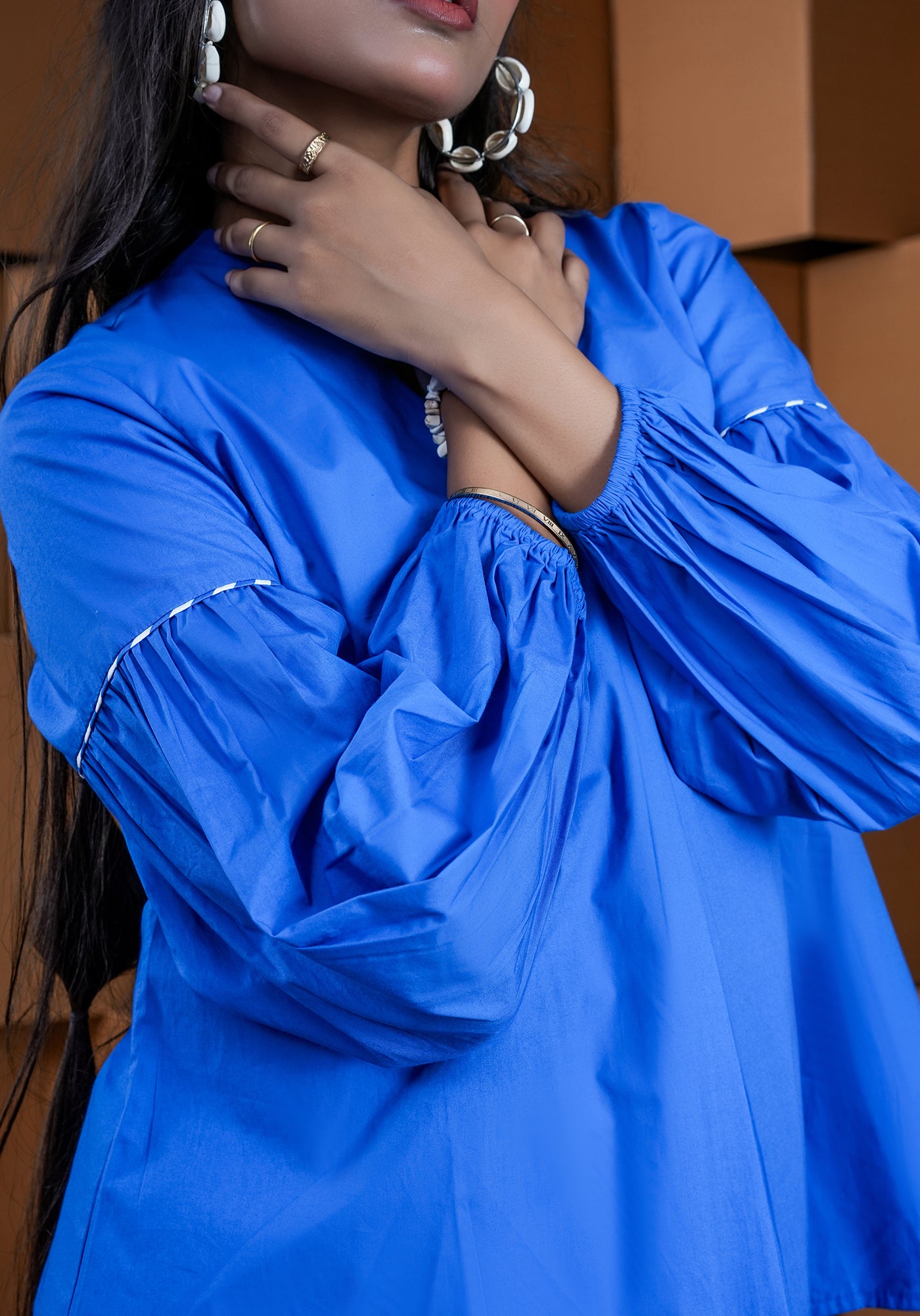 BLUE FLARED BALLOON SLEEVE TOP