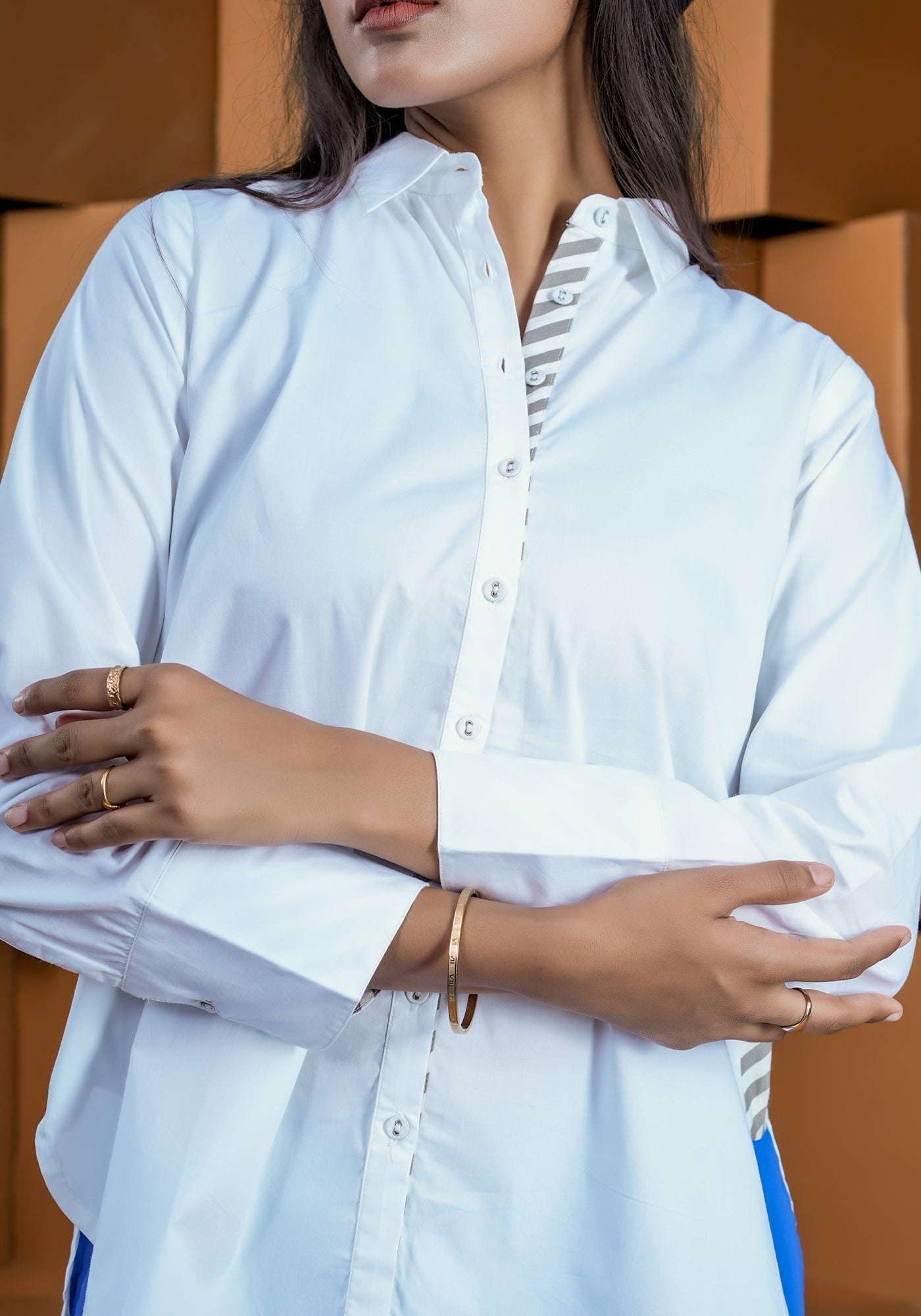 WHITE SIDE STRIP FULL PLACKET SHIRT