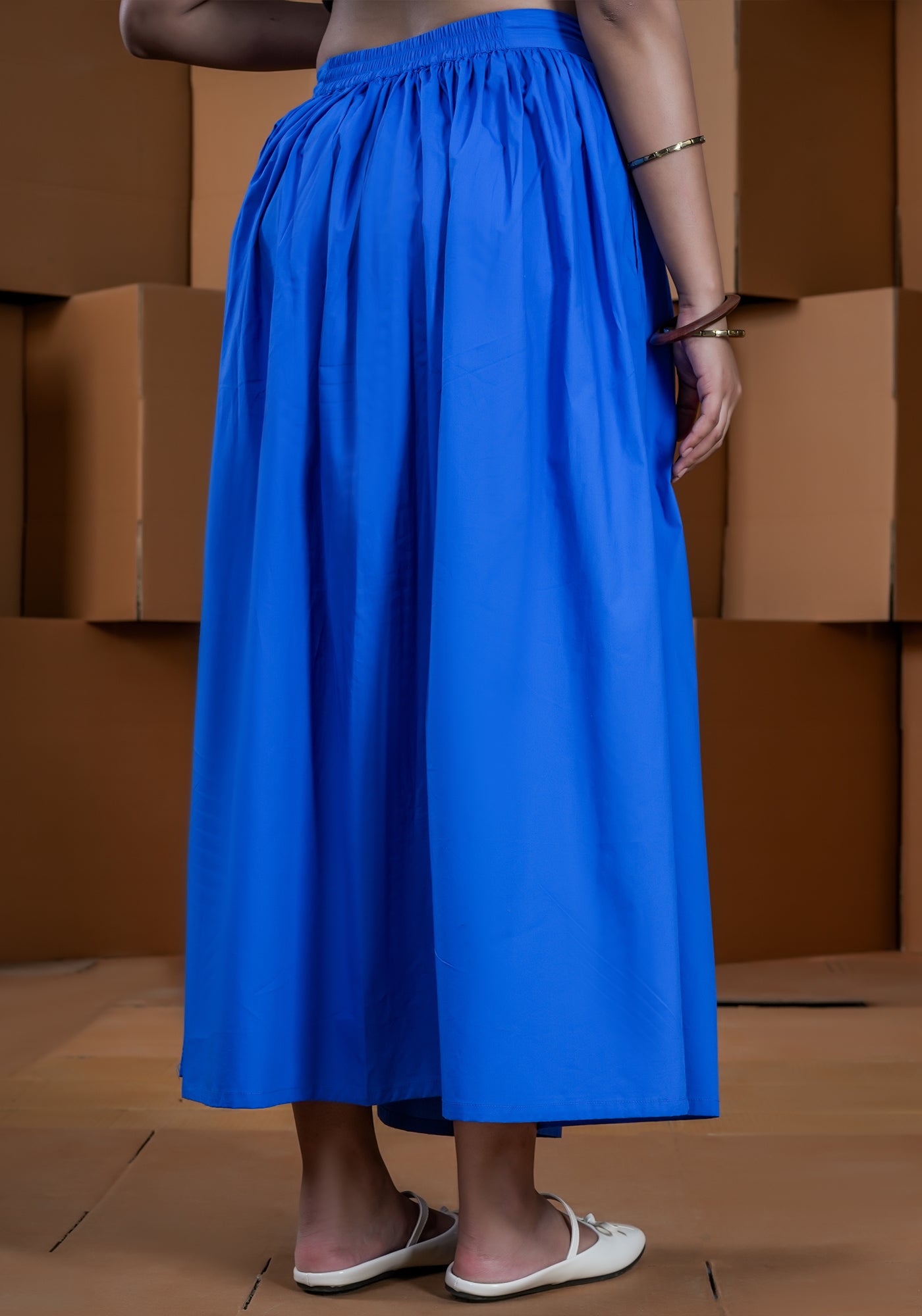 BLUE BACK ELASTIC SKIRT