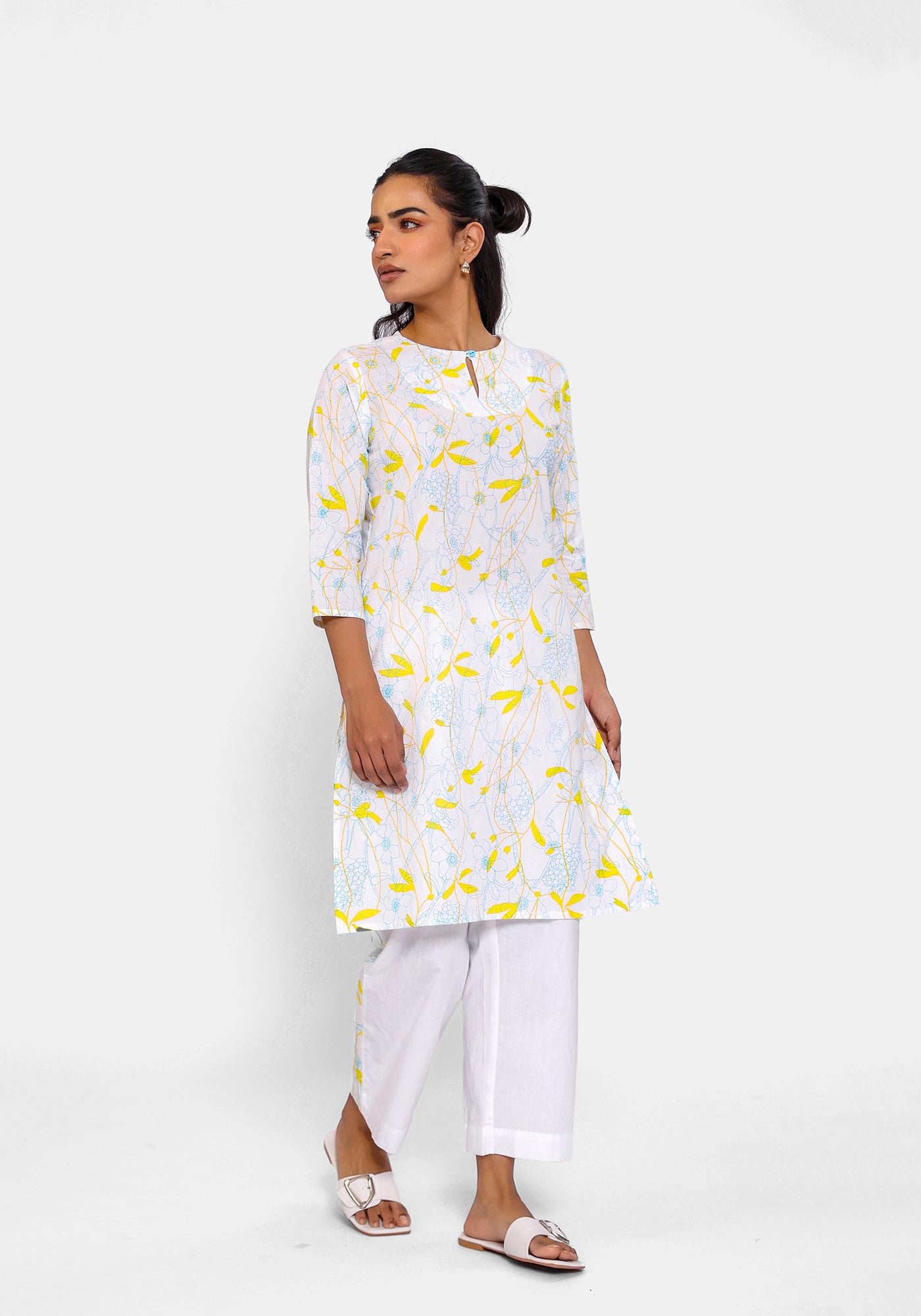HARROZ SERENE OFF WHITE KURTA