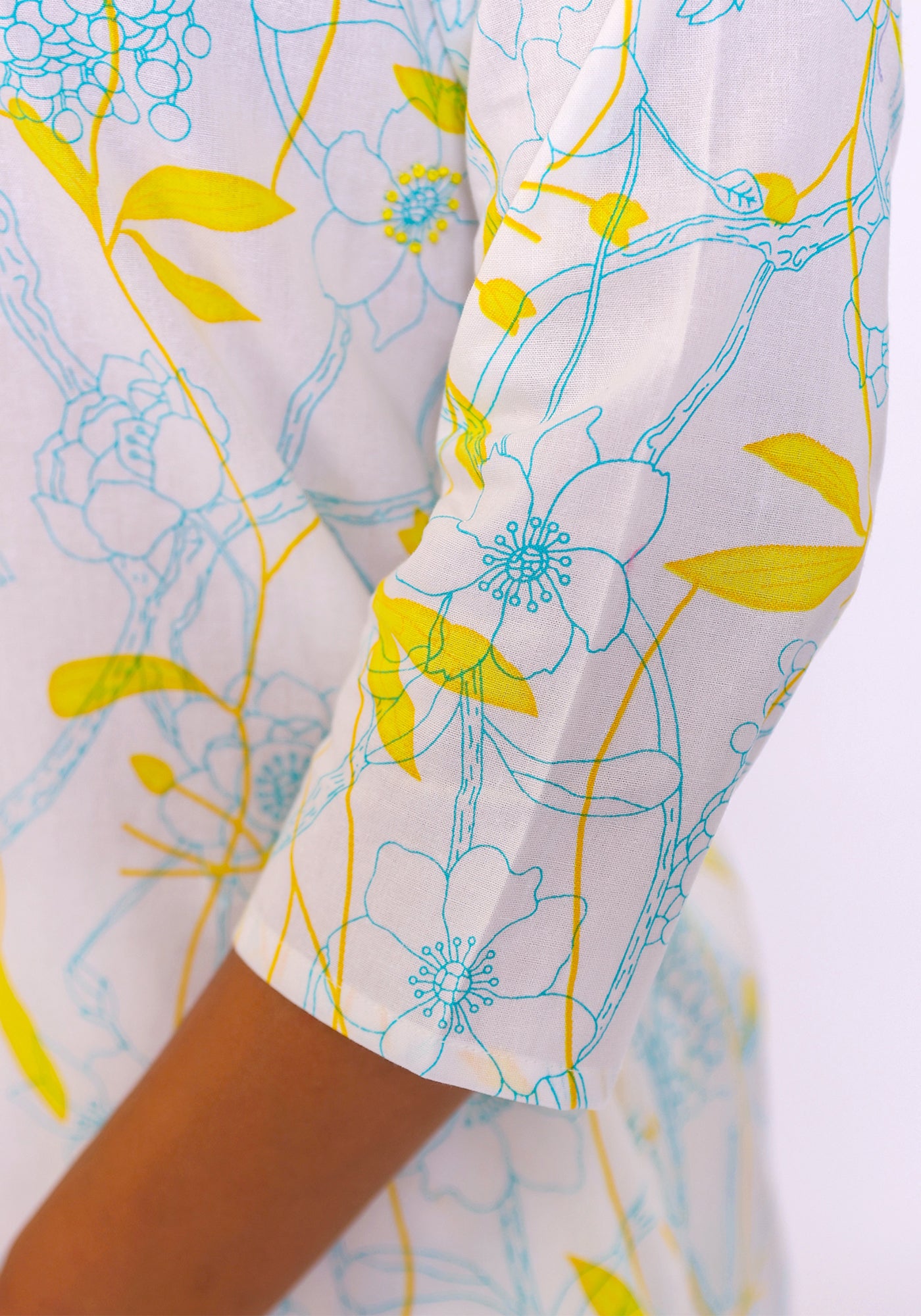 HARROZ SERENE OFF WHITE KURTA