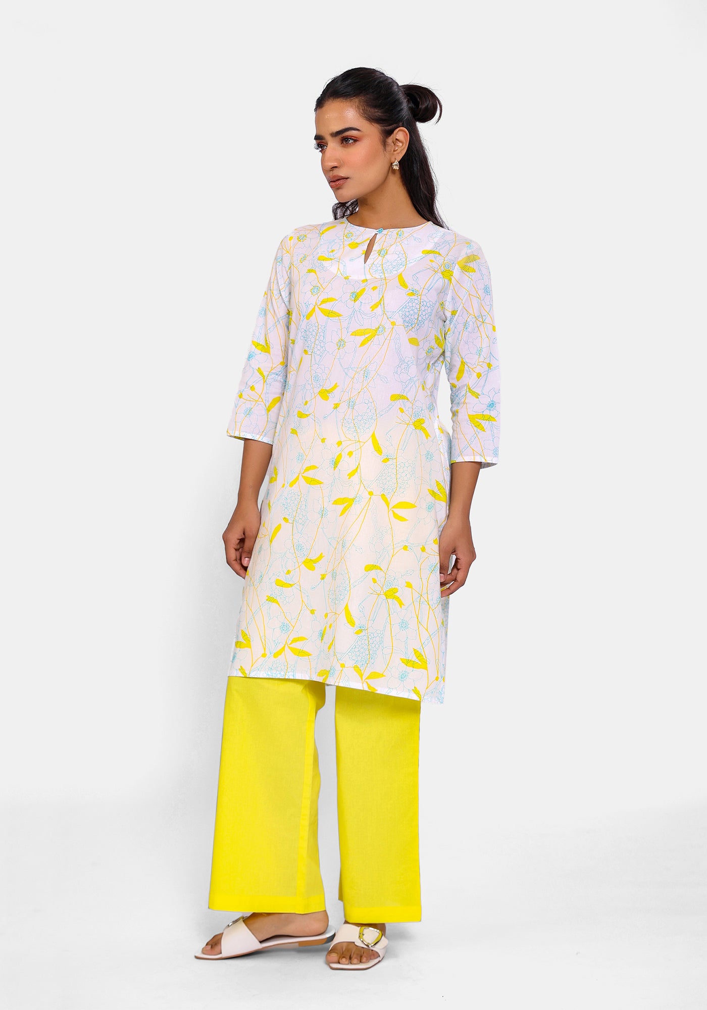HARROZ SERENE OFF WHITE KURTA