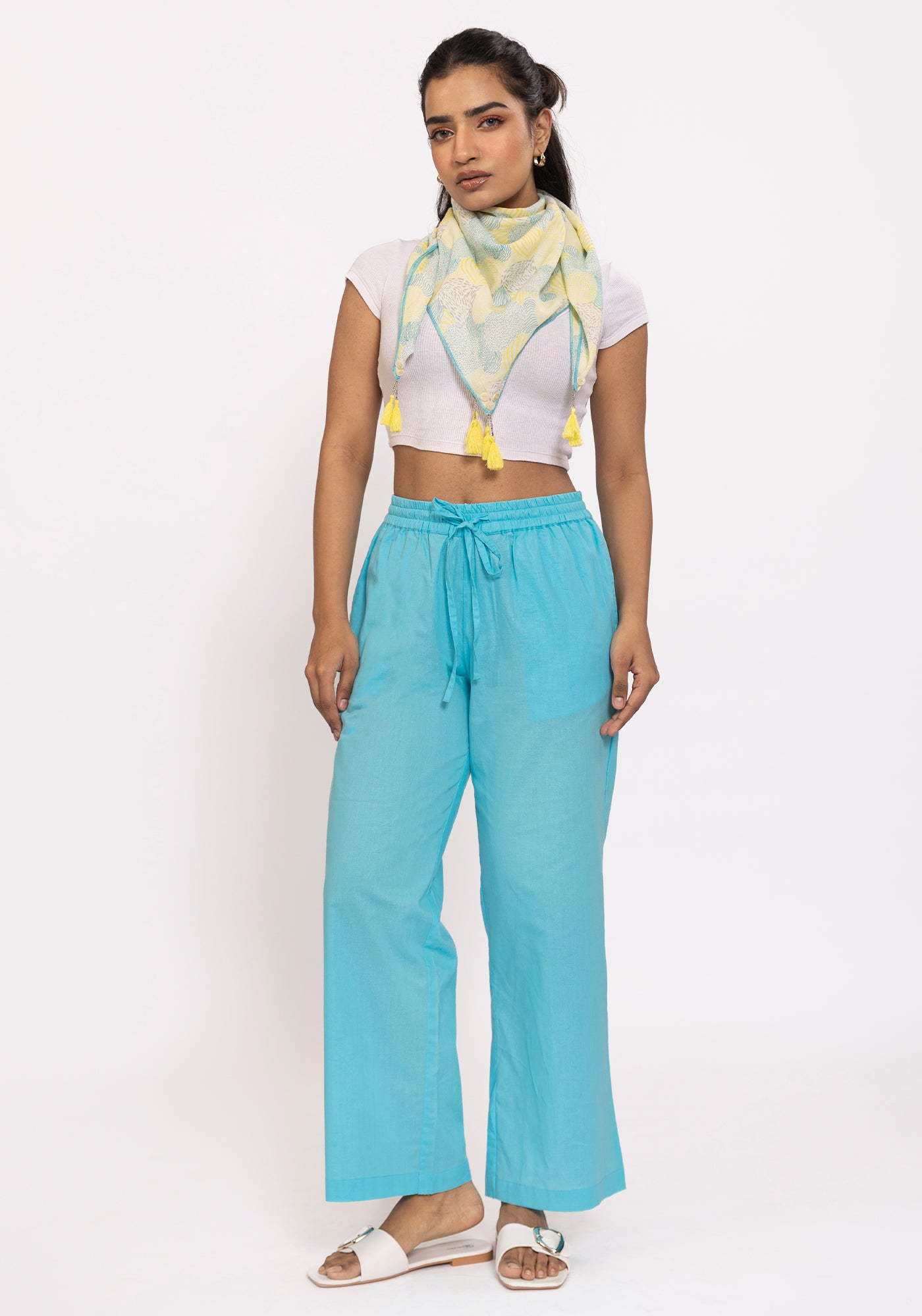 HARROZ SQUARE TASSEL SCARF