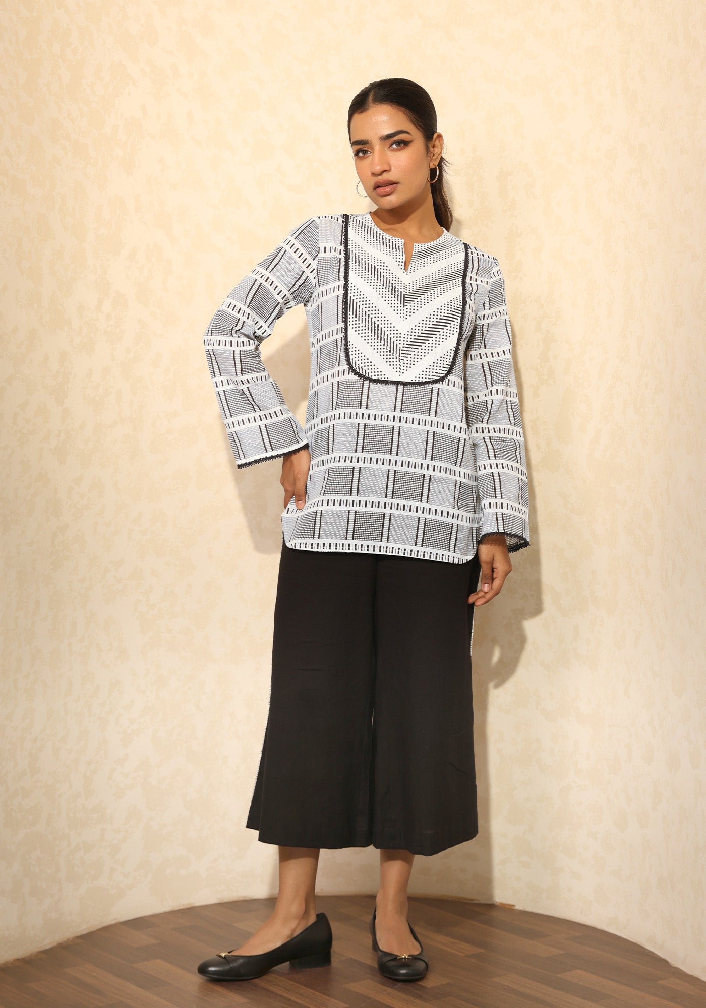 GRAYSCALE BIANCA TOP