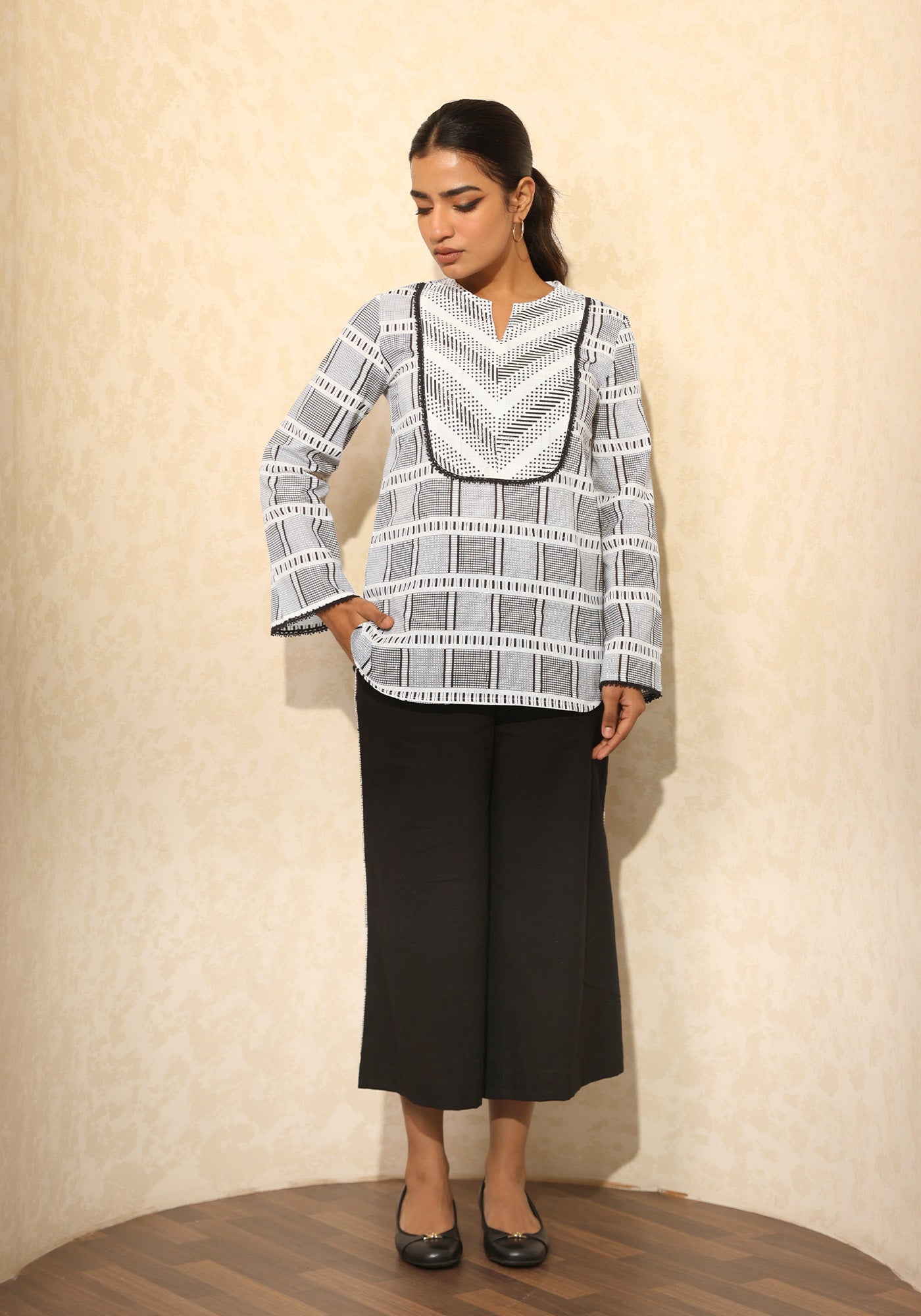 GRAYSCALE BIANCA TOP