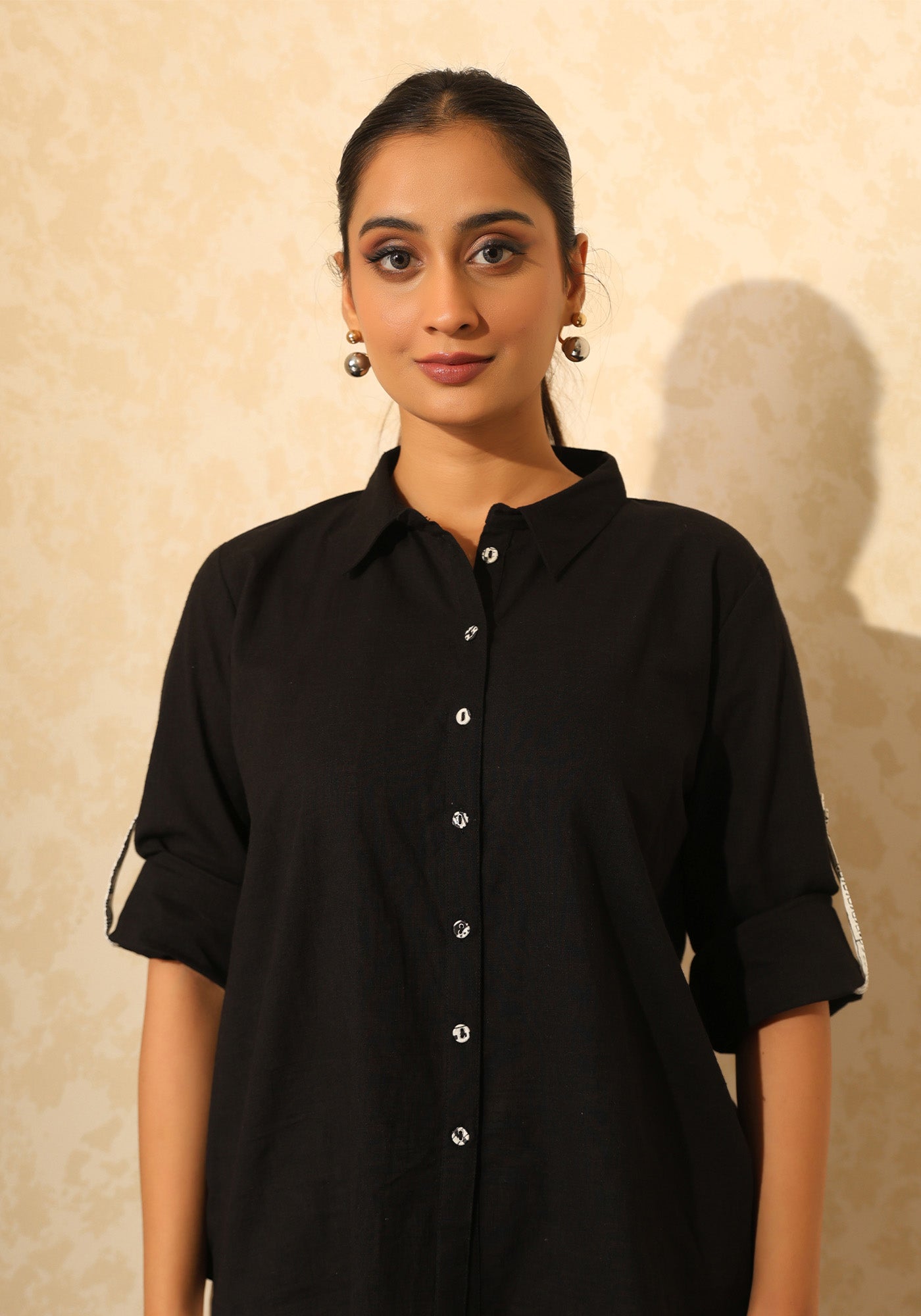 GRAYSCALE NOIR SHIRT