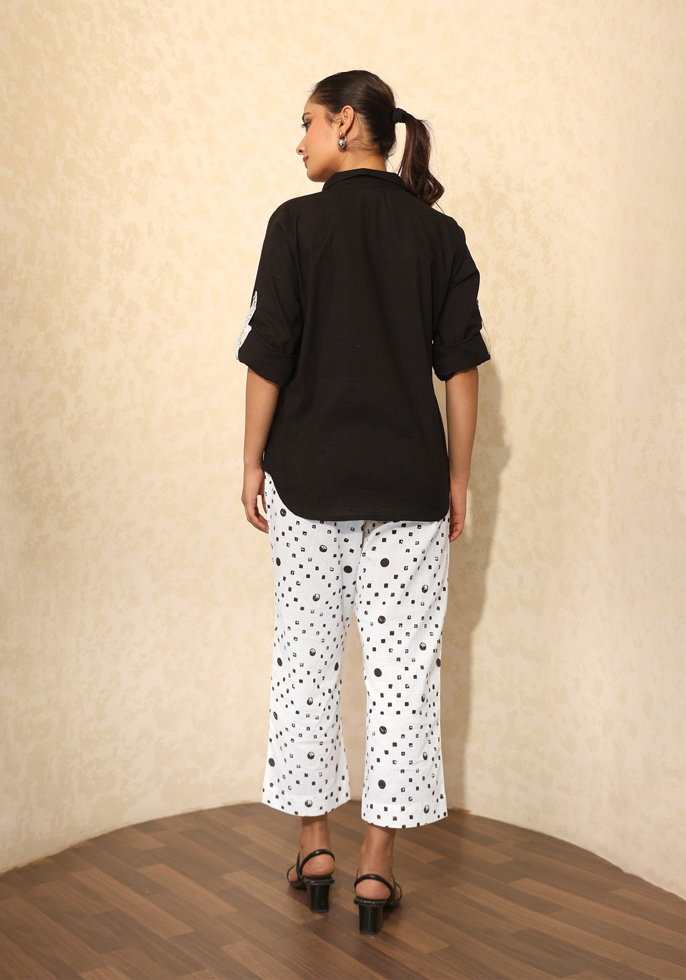 GRAYSCALE NOIR SHIRT