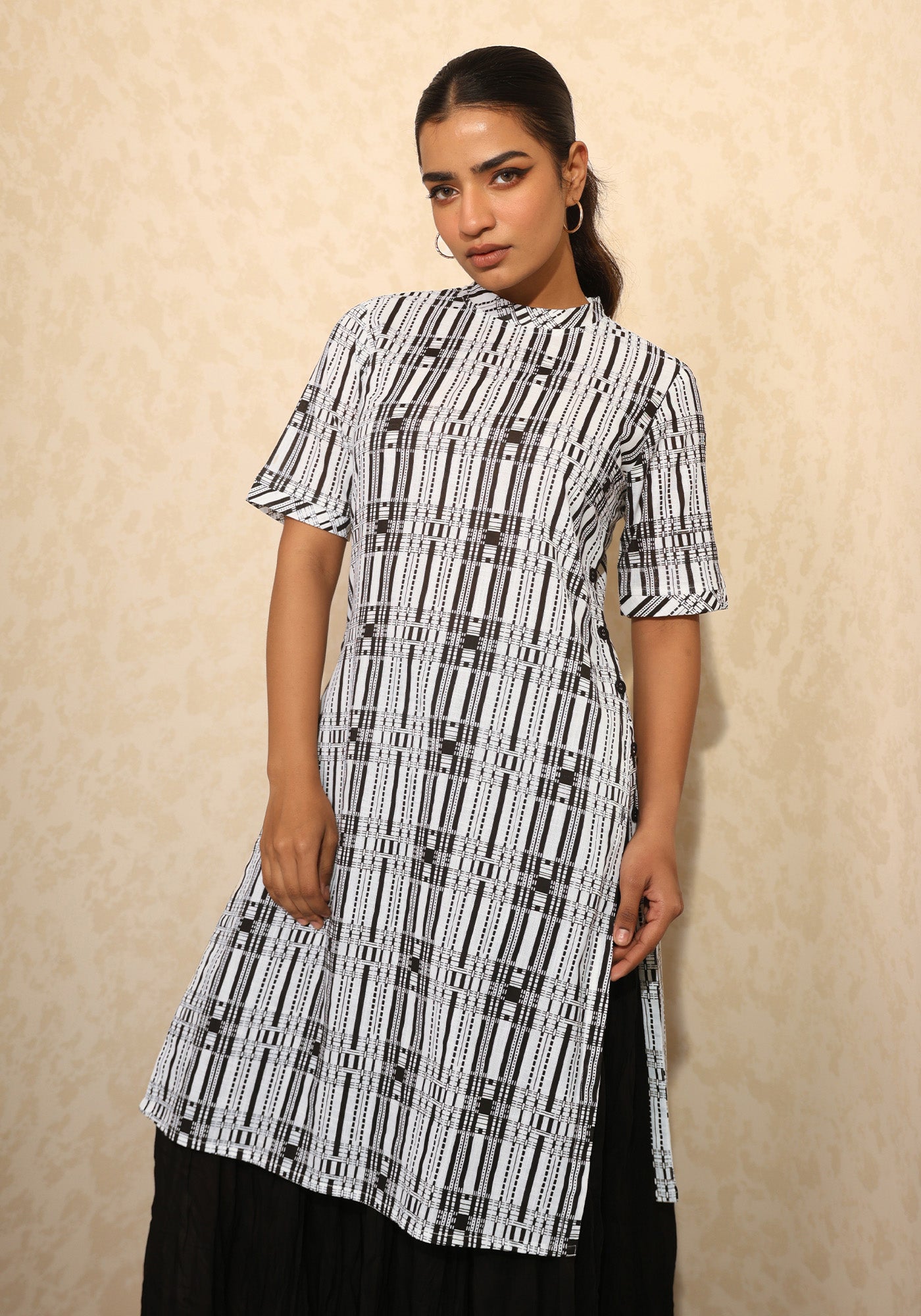GRAYSCALE VESPER HIGH SLIT KURTA