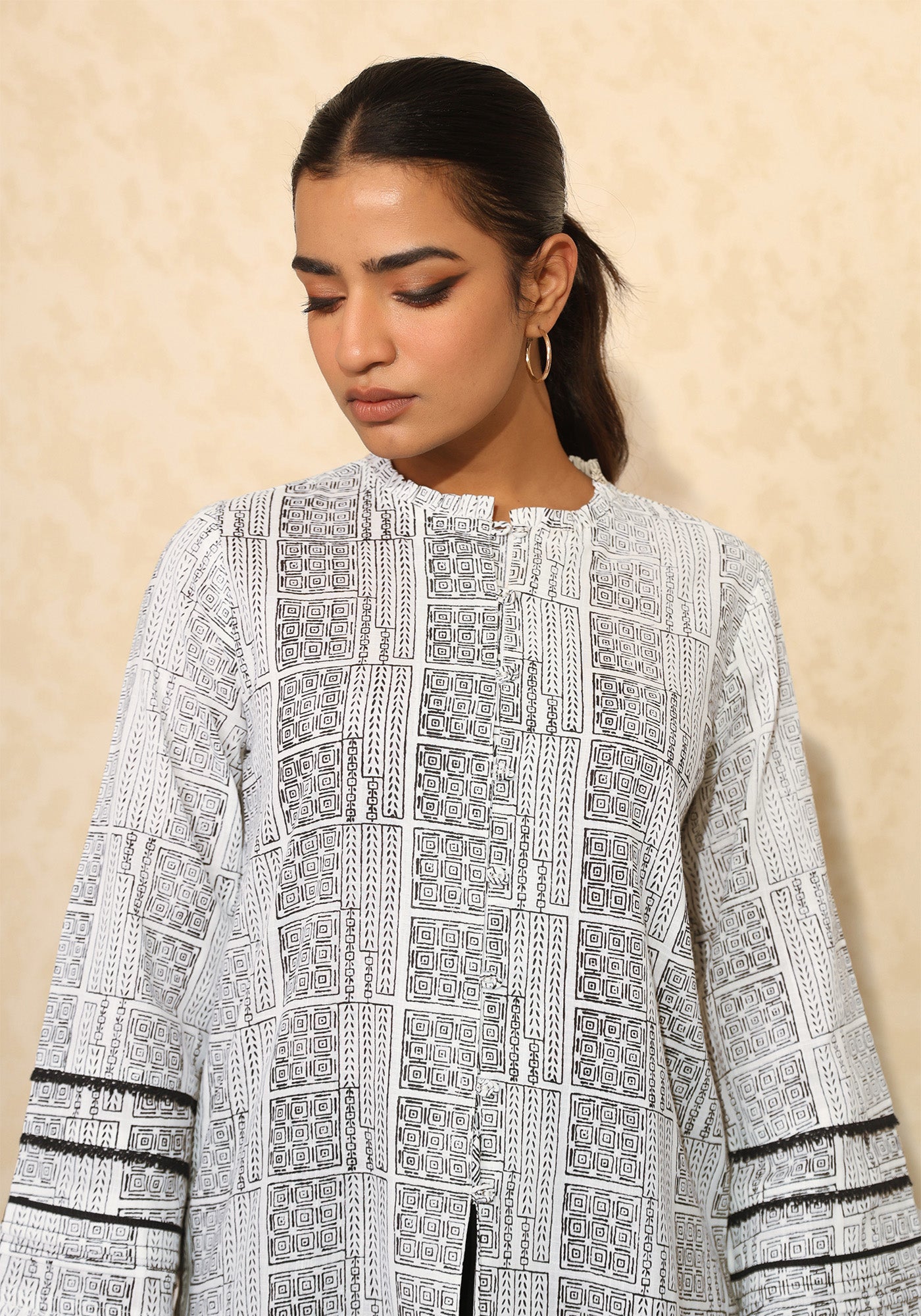 GRAYSCALE ZORA BUTTON SHIRT