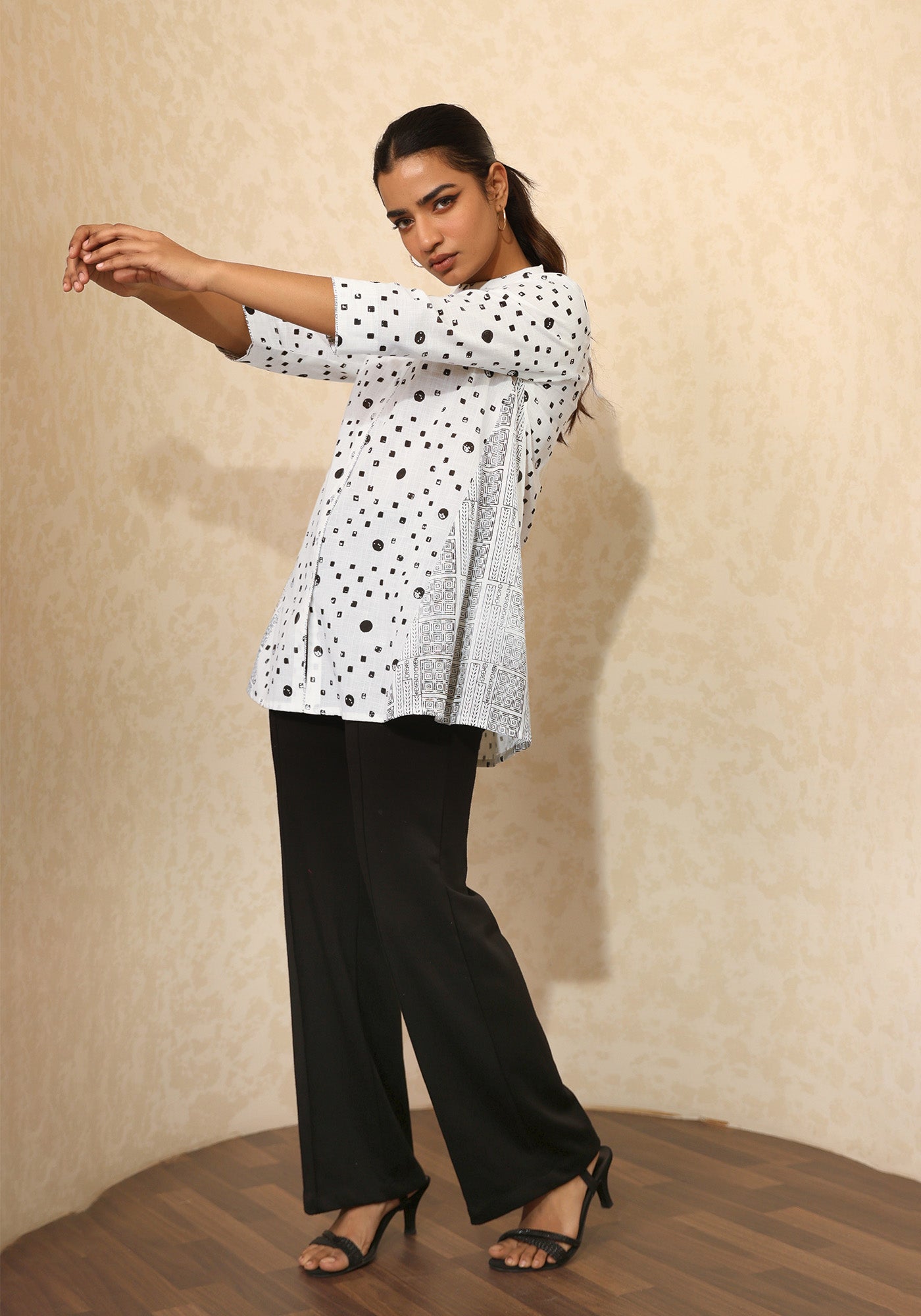 GRAYSCALE POLKA PANEL SHIRT