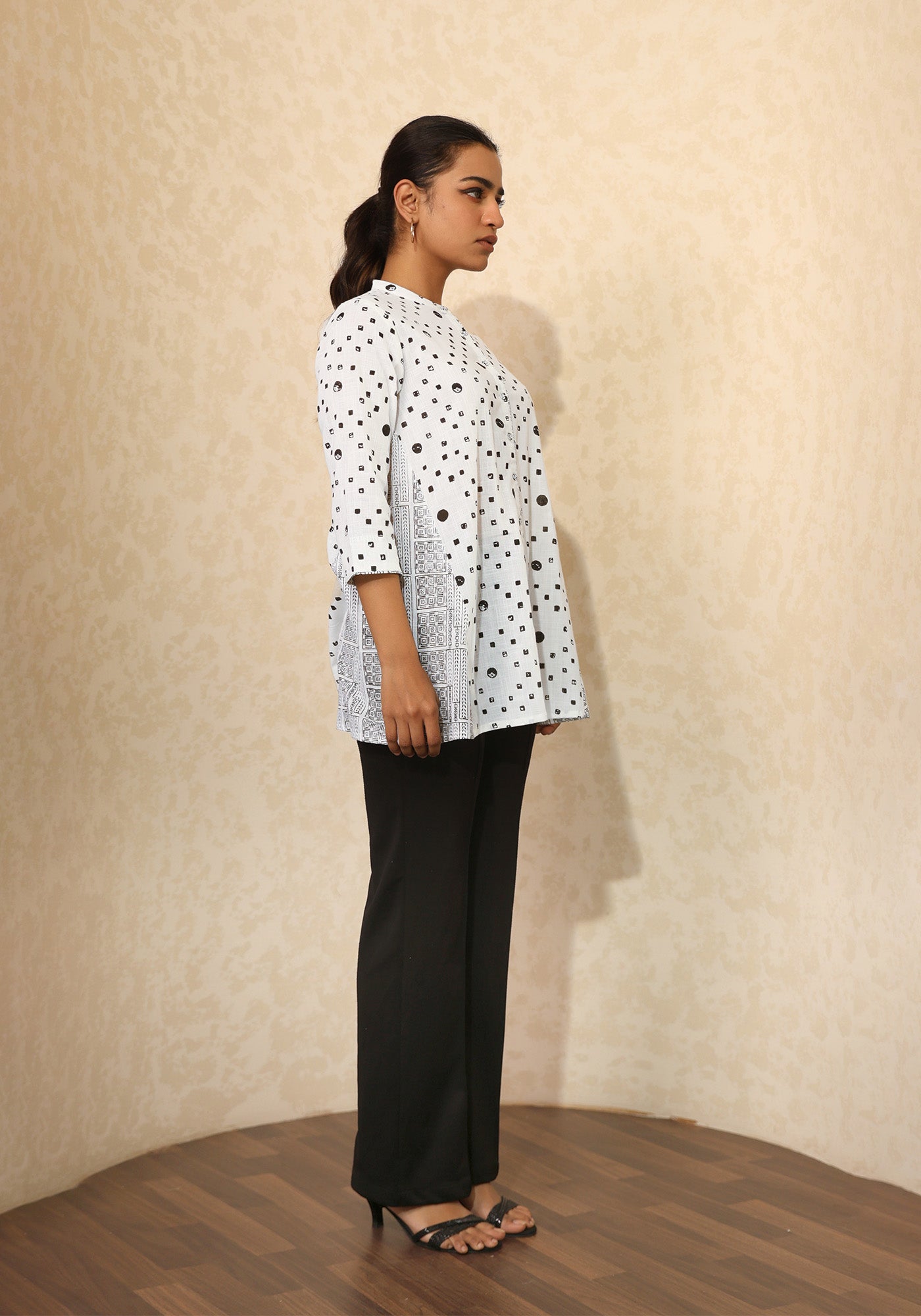GRAYSCALE POLKA PANEL SHIRT