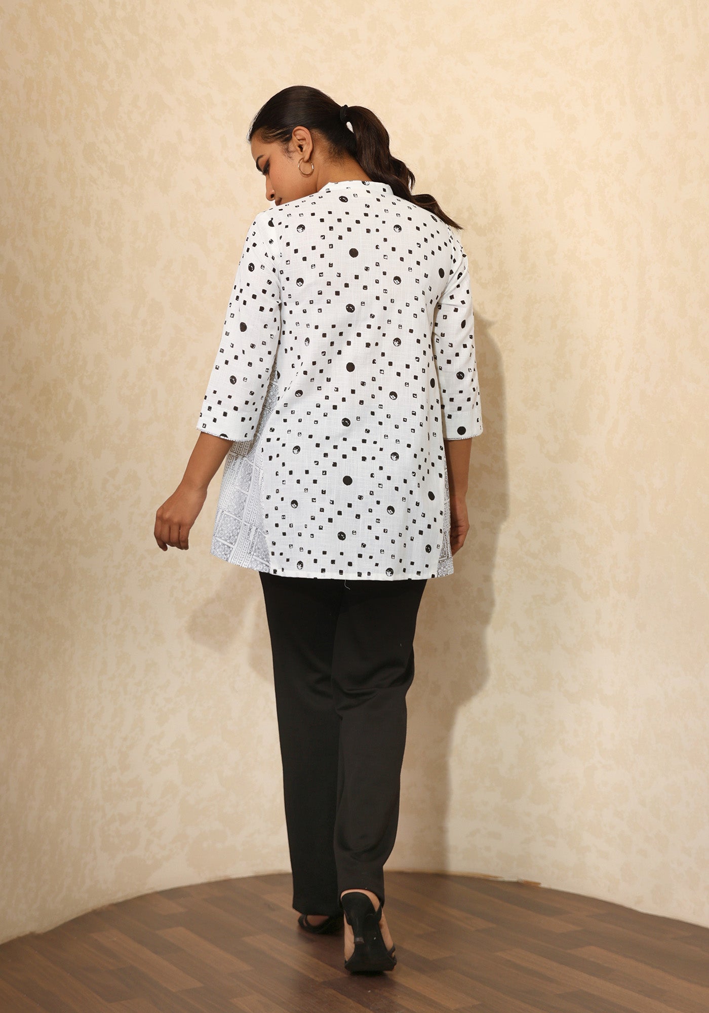 GRAYSCALE POLKA PANEL SHIRT