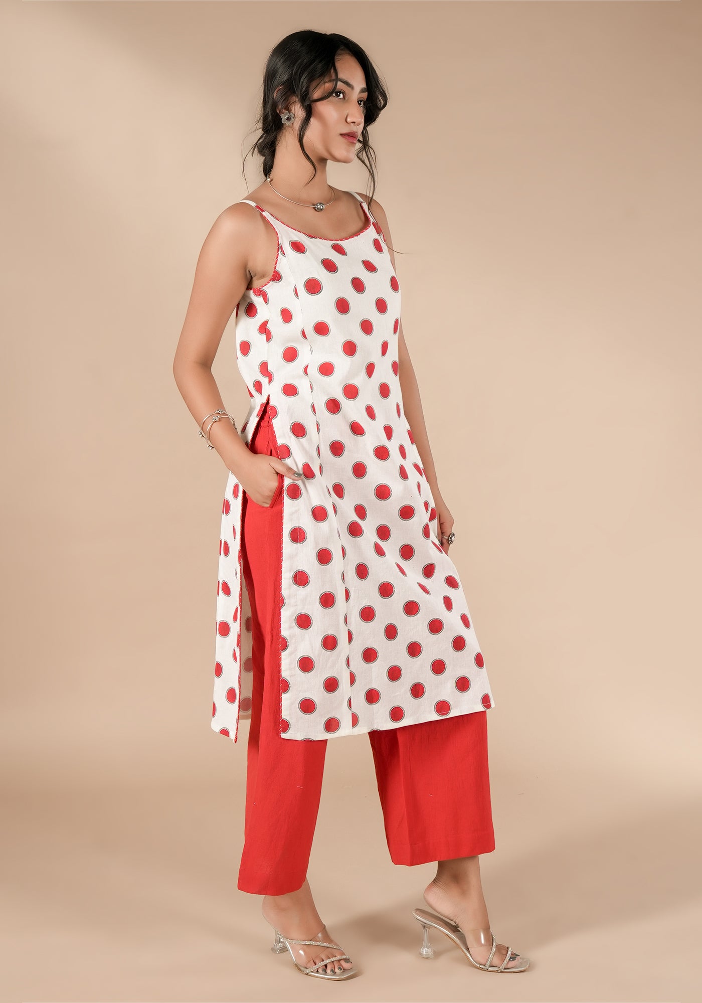 BINDU DOT PRINT STRAPPY KURTA