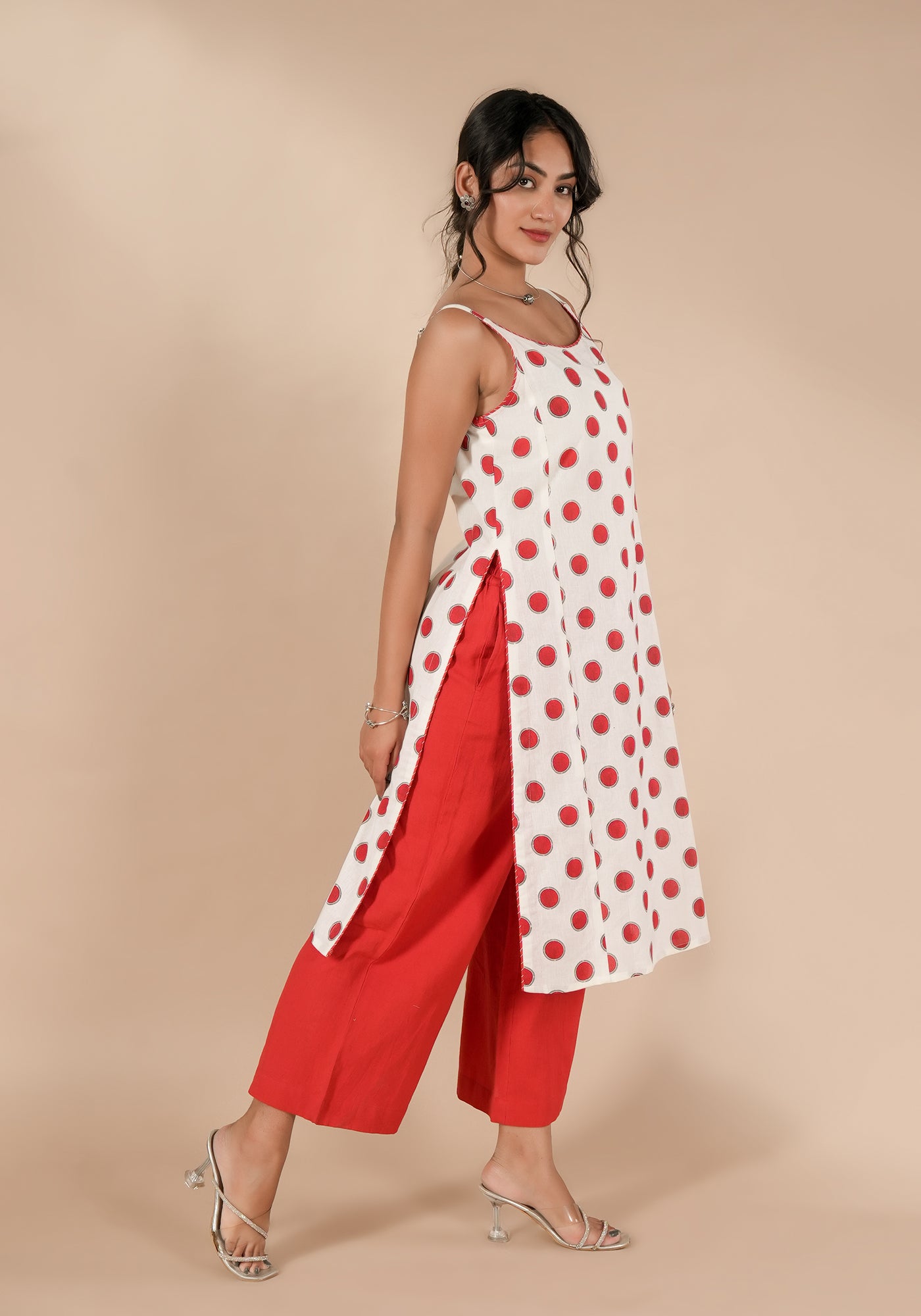 BINDU DOT PRINT STRAPPY KURTA