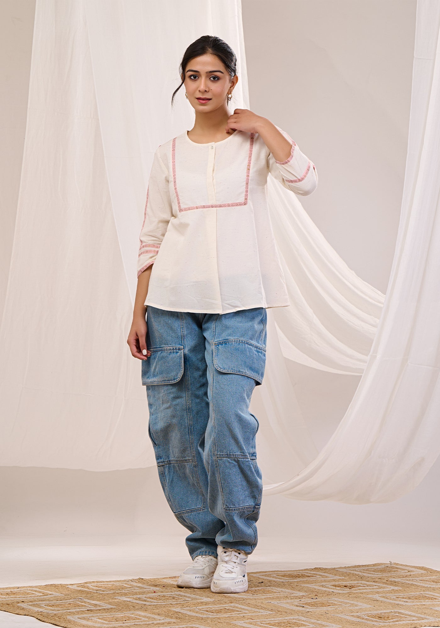 IVORY GRACE TOP