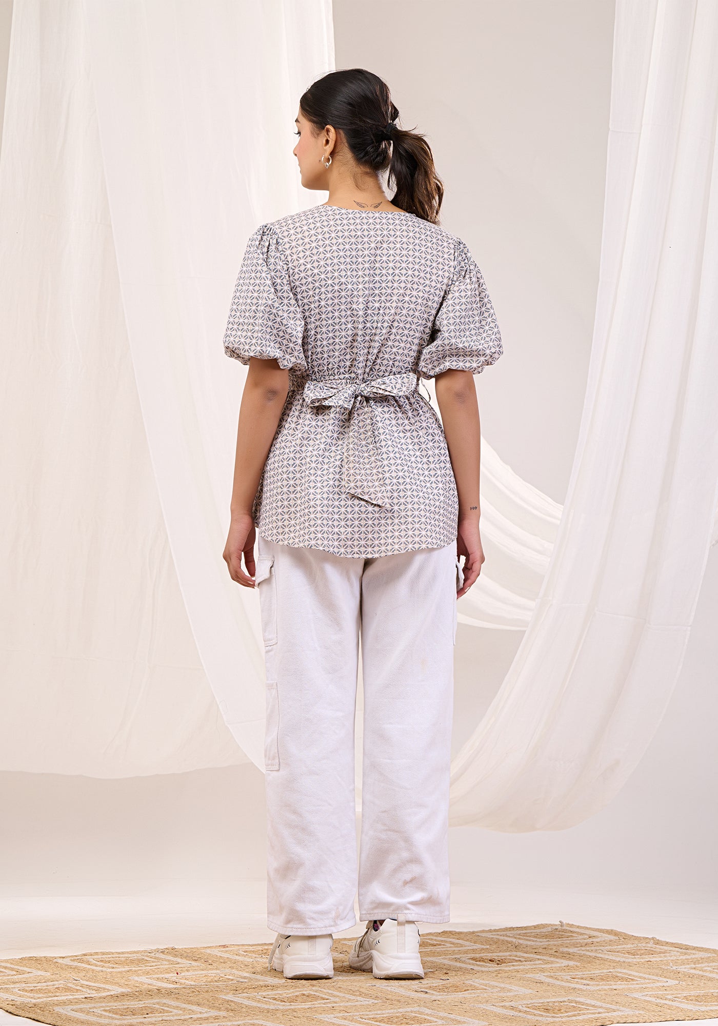 GRAY HAZE WRAP TOP
