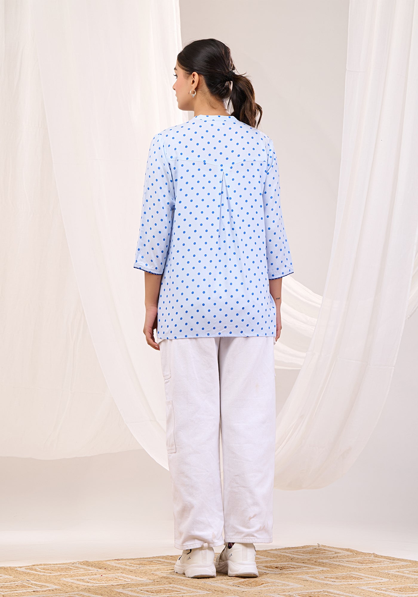 AZURE POLKS DOT TOP