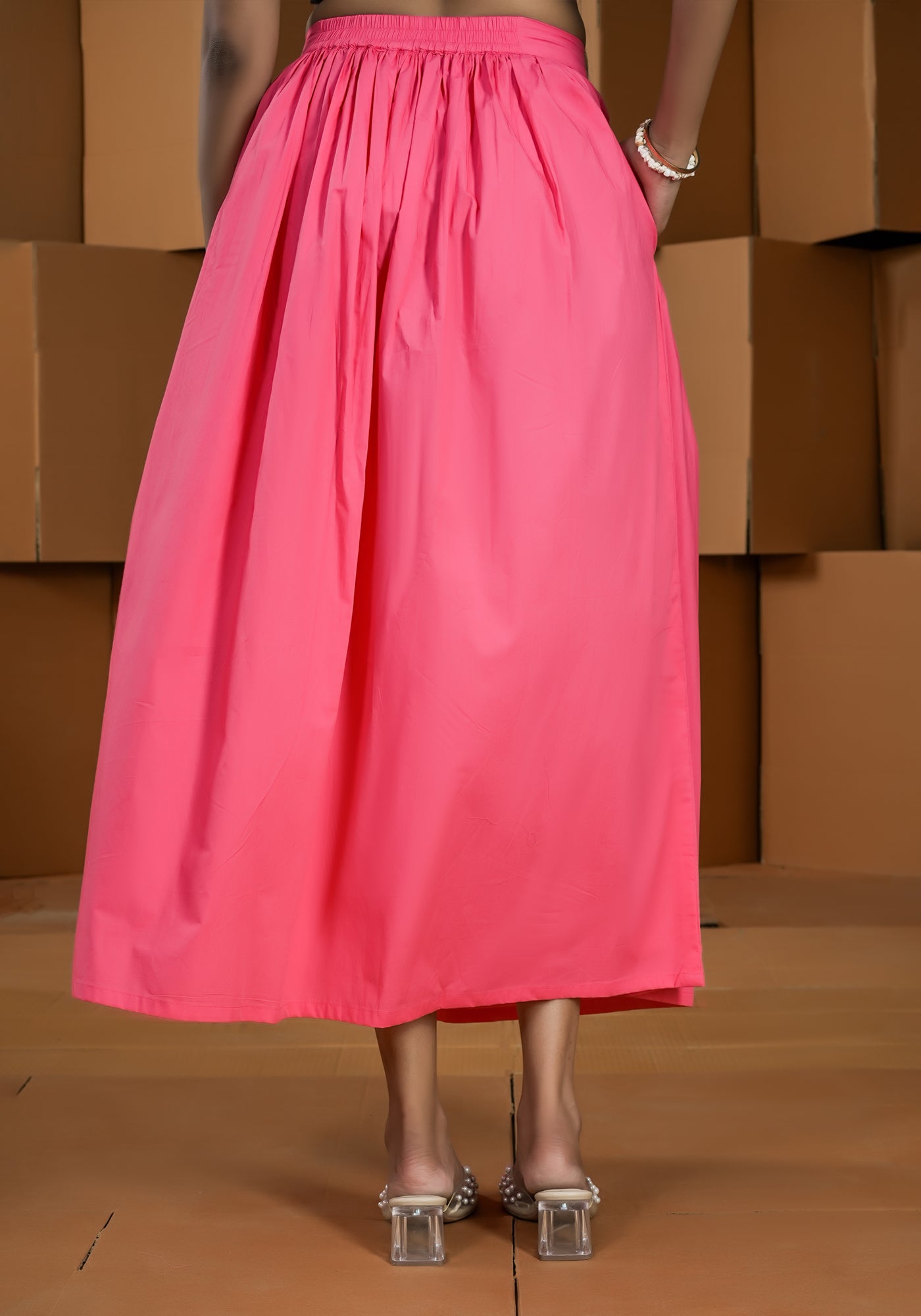 PINK BACK ELASTIC SKIRT