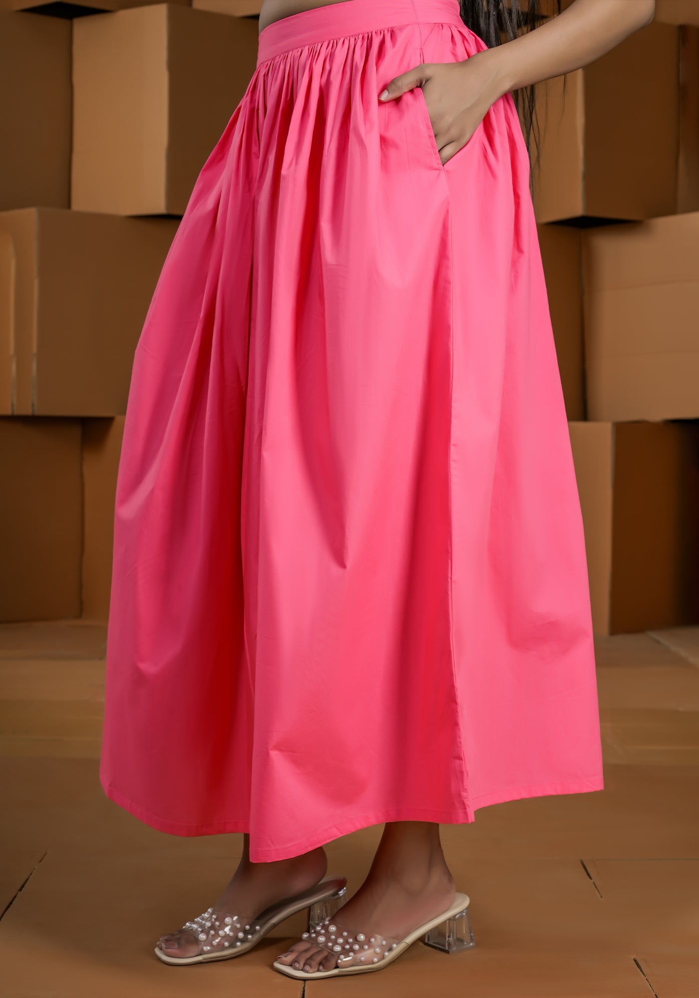PINK BACK ELASTIC SKIRT