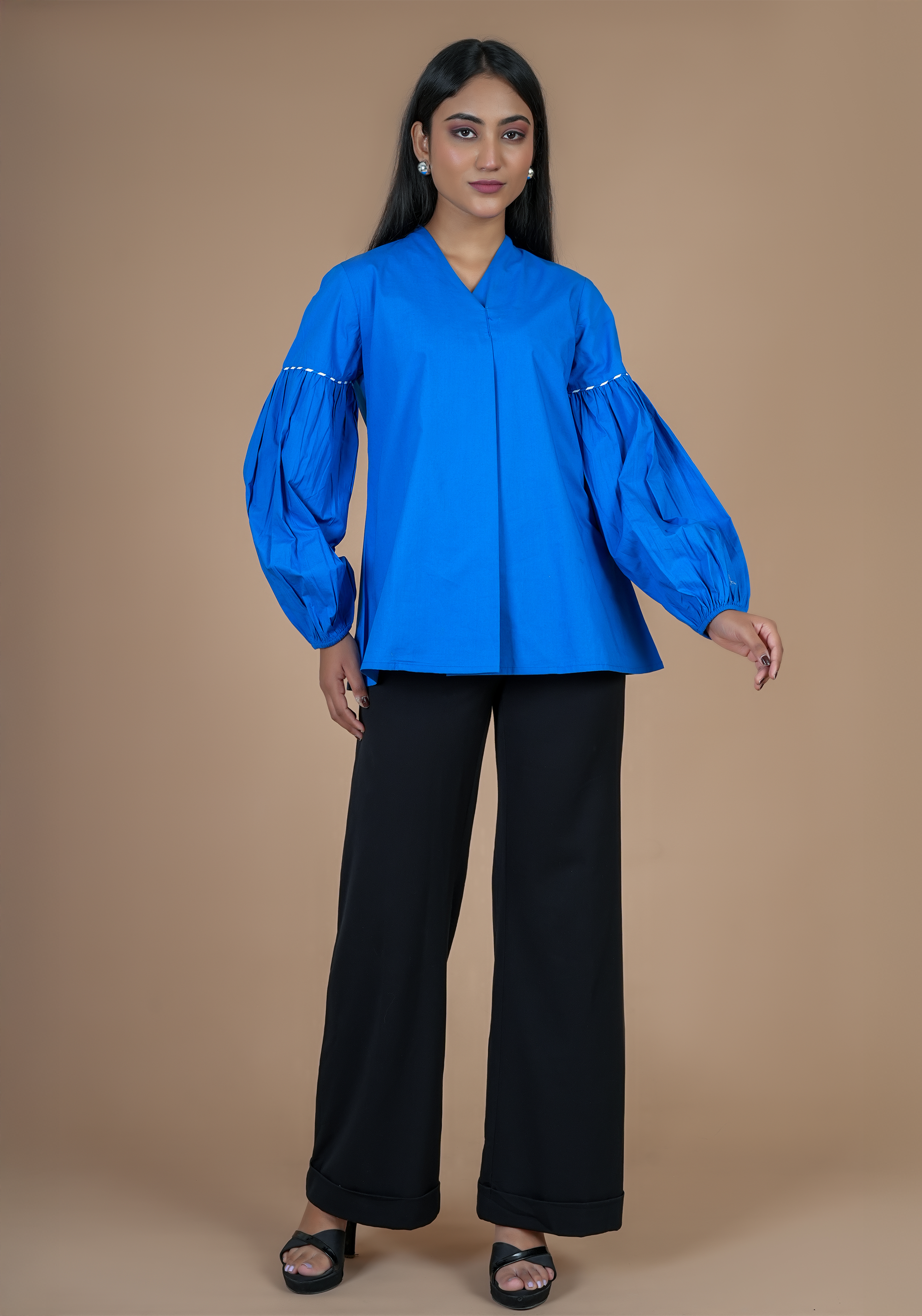 BLUE FLARED BALLOON SLEEVE TOP